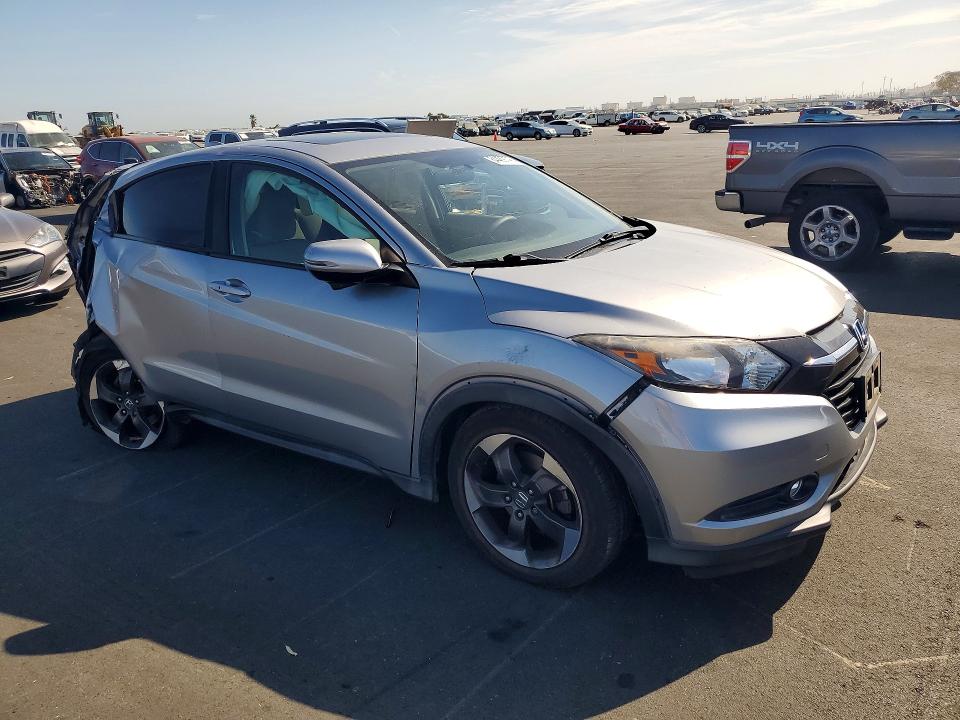 Продаж на аукціоні авто 2018 Honda Hr-v, vin: 3CZRU5H57JG701683, номер лоту: 64439146