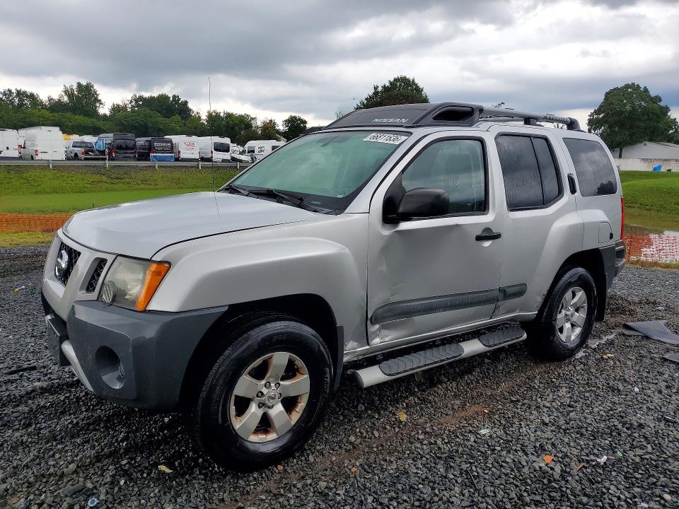 66811636 :رقم المزاد ، 5N1AN0NW8DN823606 vin ، 2013 Nissan Xterra مزاد بيع