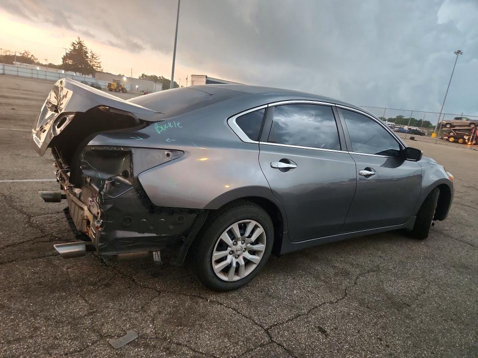 Продажа на аукционе авто 2017 Nissan Altima, vin: 1N4AL3AP2HC141872, номер лота: 63444766