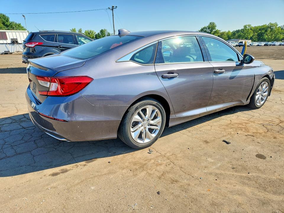 Продаж на аукціоні авто 2018 Honda Accord, vin: 1HGCV1F1XJA264134, номер лоту: 64986726