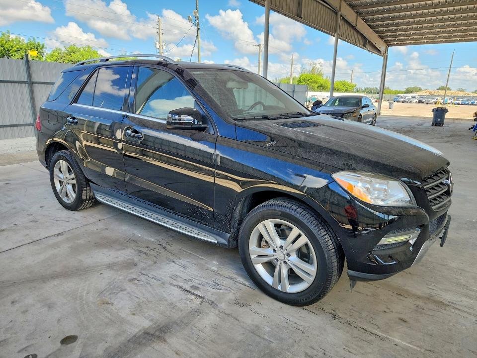 2015 Mercedes-benz Ml მანქანა იყიდება აუქციონზე, vin: 4JGDA0EB4FA555394, აუქციონის ნომერი: 63910386