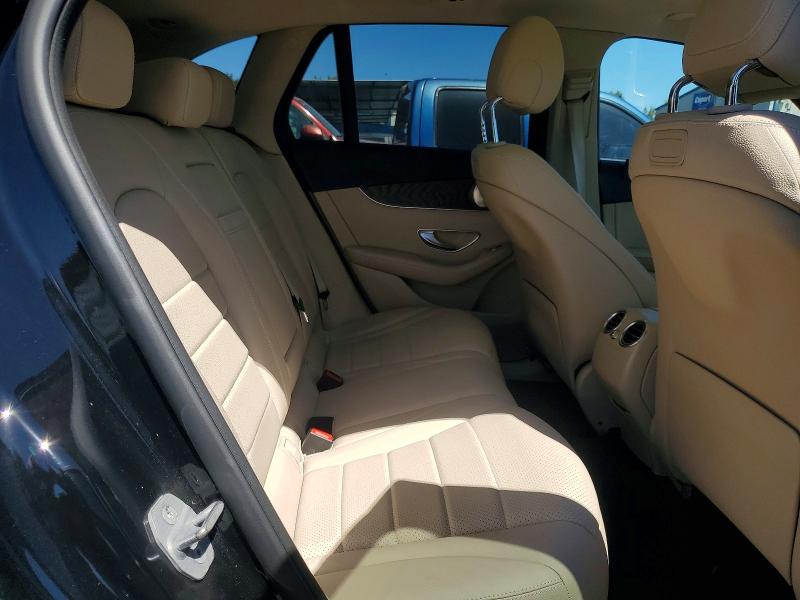 63911186 :رقم المزاد ، WDC0G4KB3KF615086 vin ، 2019 Mercedes-benz Glc مزاد بيع