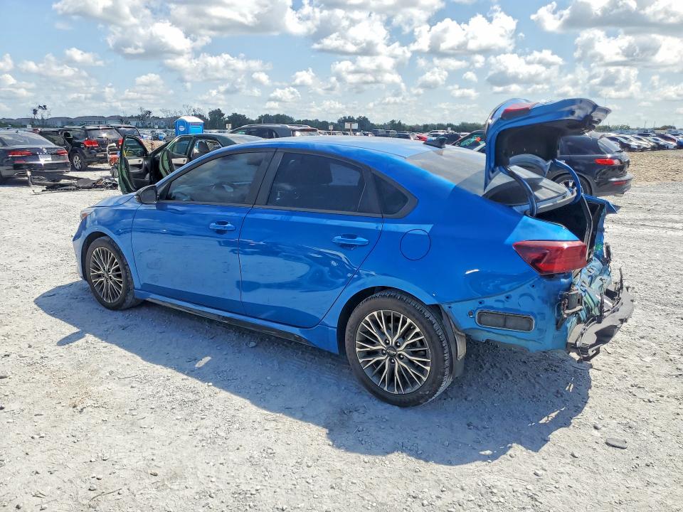 2022 Kia Forte მანქანა იყიდება აუქციონზე, vin: 3KPF54AD9NE454816, აუქციონის ნომერი: 64458806