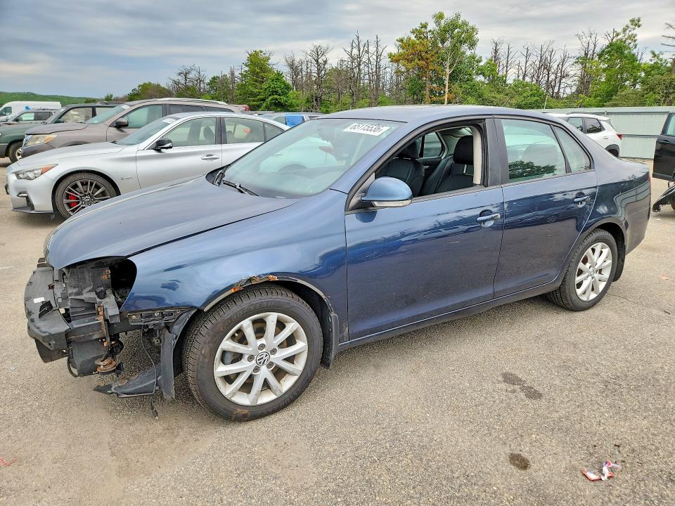 Auction sale of the 2010 Volkswagen Jetta, vin: 3VWRZ7AJ7AM139132, lot number: 65115536
