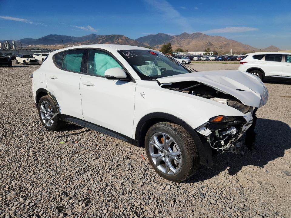 2024 Dodge Hornet მანქანა იყიდება აუქციონზე, vin: ZACPDFCW2R3A30704, აუქციონის ნომერი: 66172806