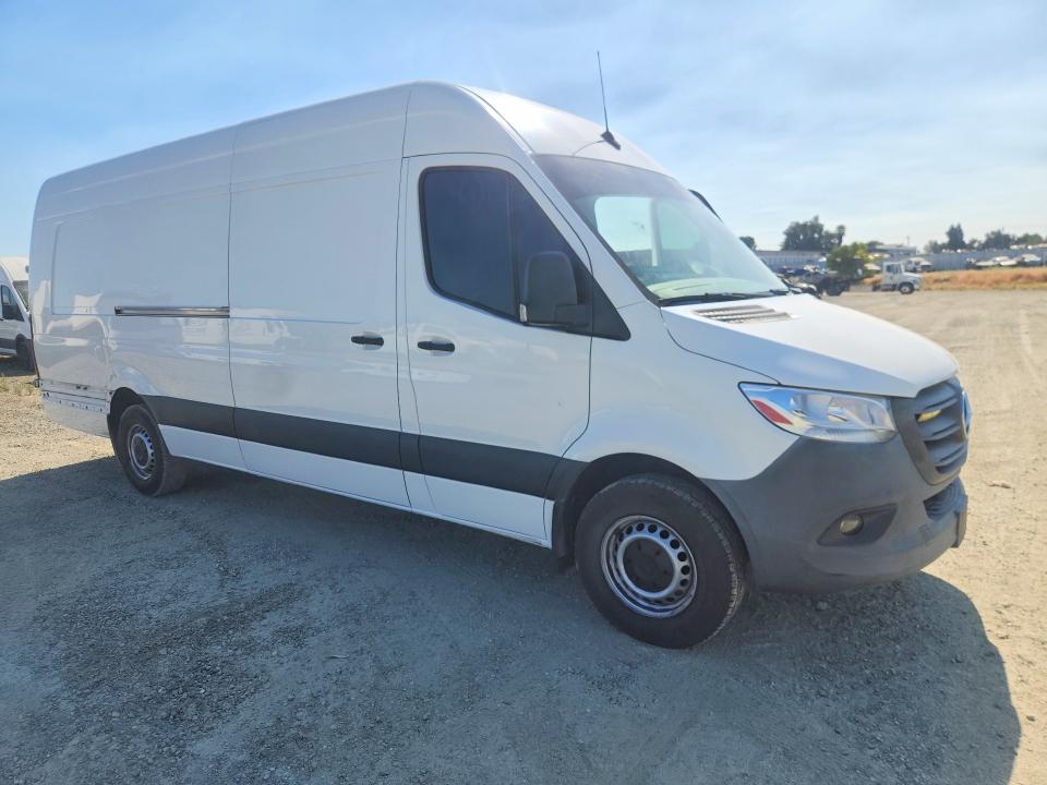63014486 :رقم المزاد ، W1Y4EDHY5MT078746 vin ، 2021 Mercedes-benz Sprinter مزاد بيع