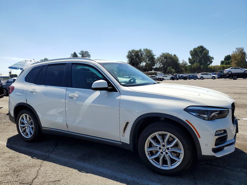 65863986 :رقم المزاد ، 5UXCR6C06L9B29394 vin ، 2020 Bmw X5 مزاد بيع