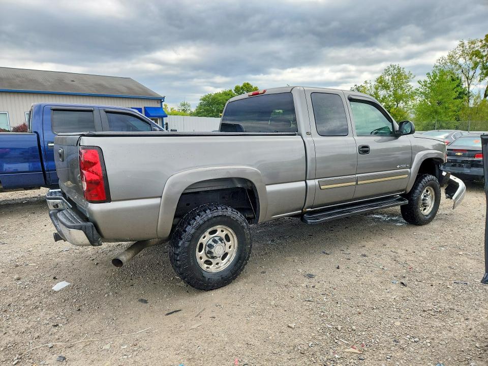 Продаж на аукціоні авто 2006 Chevrolet Silverado, vin: 1GCHK29U26E280336, номер лоту: 61633026