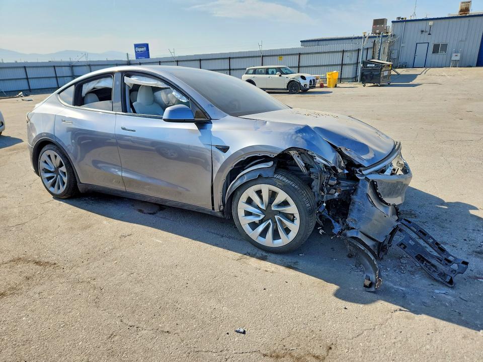 Продаж на аукціоні авто 2026 Tesla Model Y, vin: 7SAYGDED9TF430667, номер лоту: 64471526