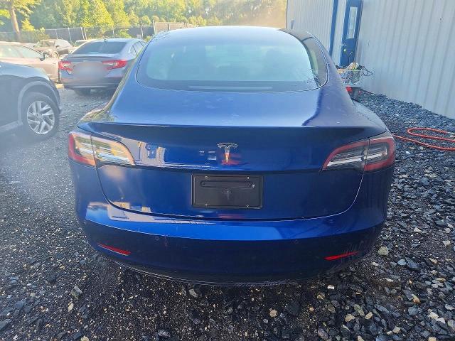 61454666 :رقم المزاد ، 5YJ3E1EA7NF369517 vin ، 2022 Tesla Model 3 مزاد بيع