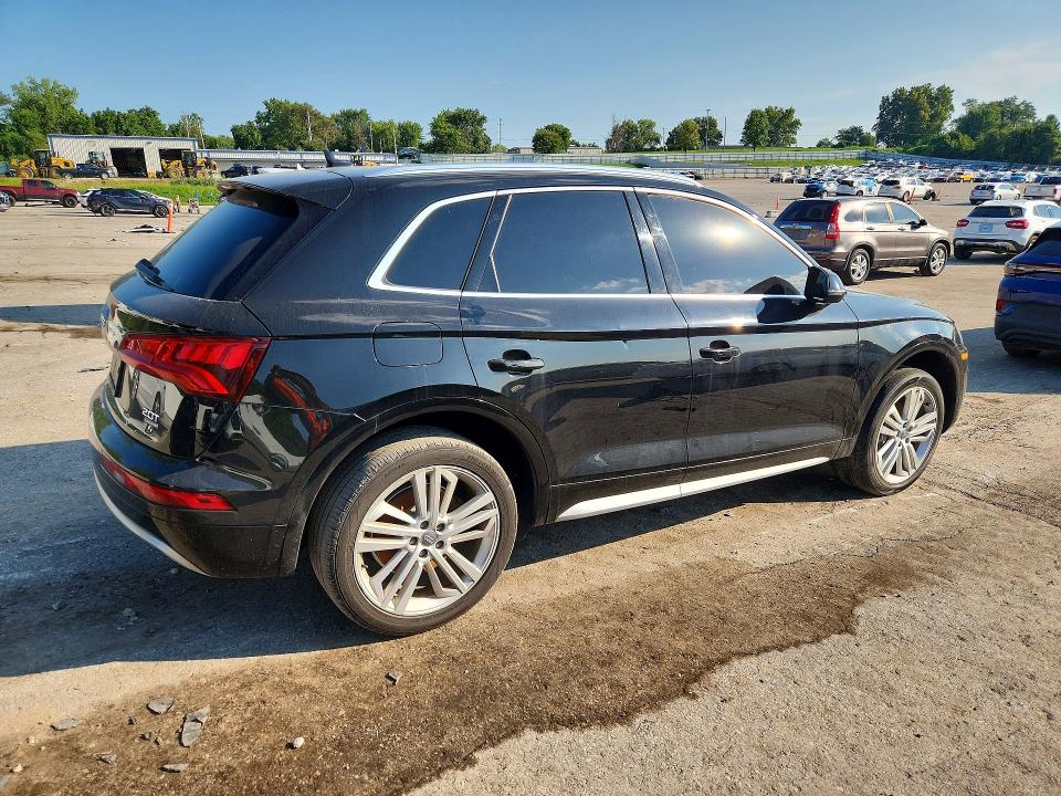 66288896 :رقم المزاد ، WA1BNAFY2J2199145 vin ، 2018 Audi Q5 مزاد بيع