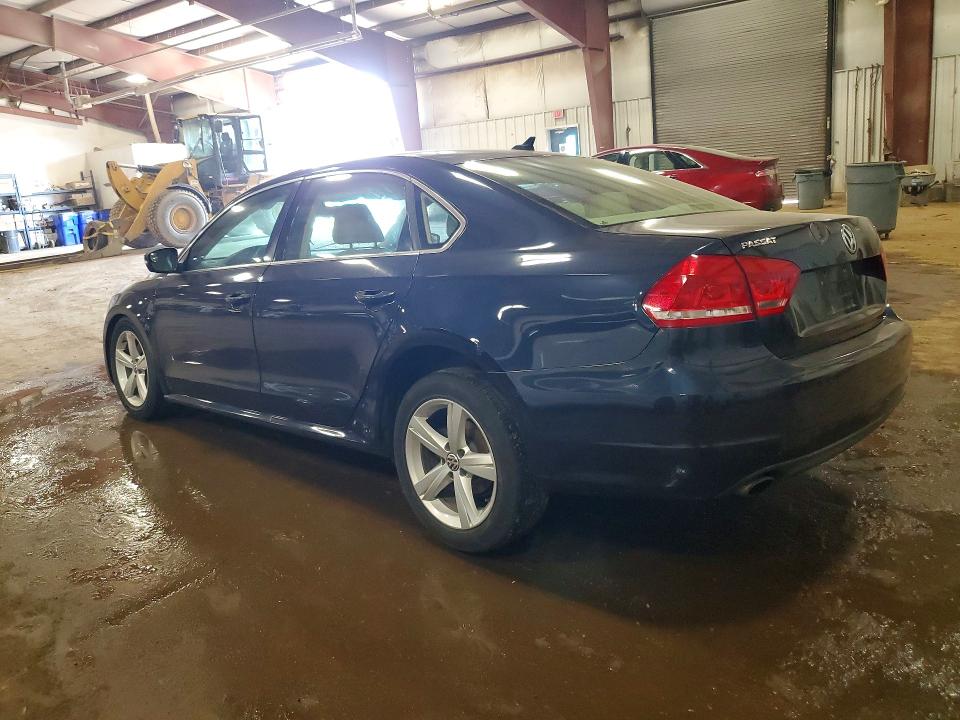 66717256 :رقم المزاد ، 1VWBH7A37DC077582 vin ، 2013 Volkswagen Passat مزاد بيع