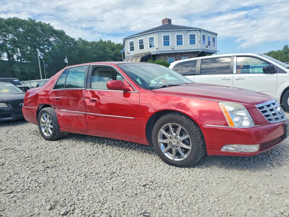 63739916 :رقم المزاد ، 1G6KD5E66BU117040 vin ، 2011 Cadillac Dts مزاد بيع