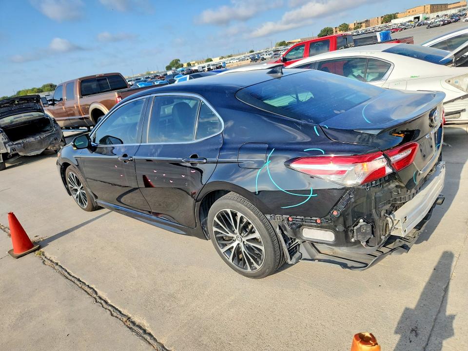 Auction sale of the 2018 Toyota Camry, vin: 4T1B11HK8JU065220, lot number: 63653606