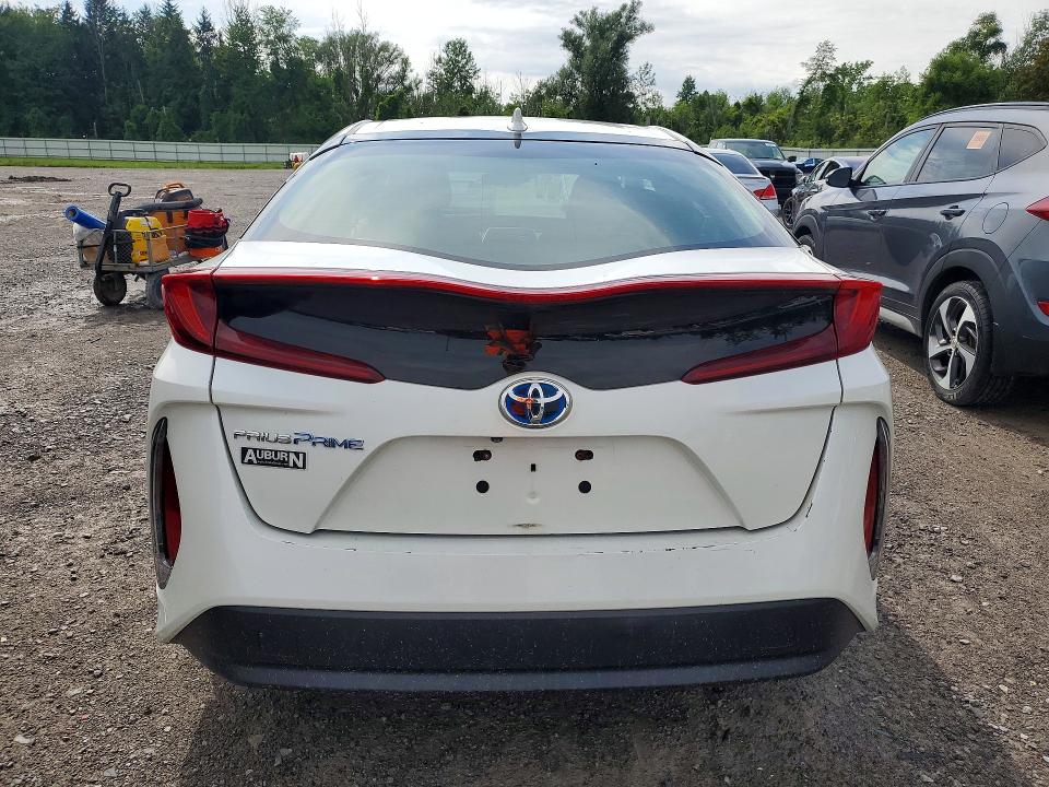 2017 Toyota Prius Prime მანქანა იყიდება აუქციონზე, vin: JTDKARFP9H3042207, აუქციონის ნომერი: 64144216