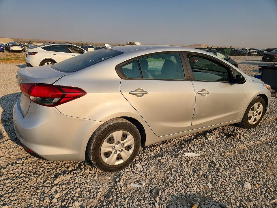 Продажа на аукционе авто 2017 Kia Forte, vin: 3KPFL4A76HE084199, номер лота: 64191626