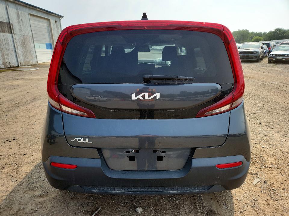64630546 :رقم المزاد ، KNDJ23AU6N7810765 vin ، 2022 Kia Soul مزاد بيع