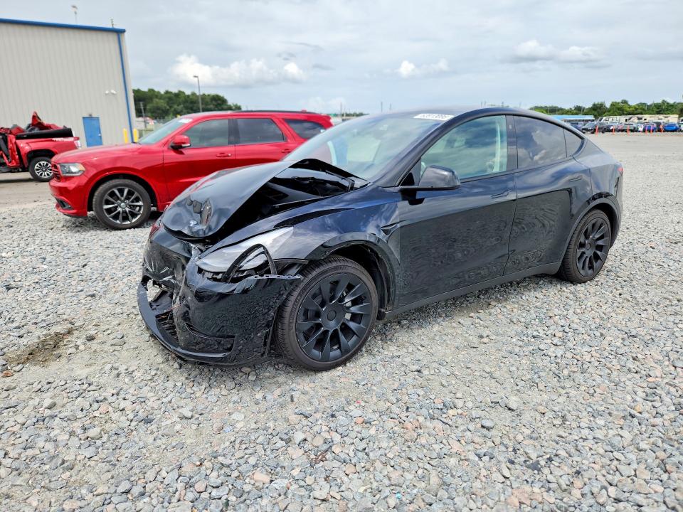 63913086 :رقم المزاد ، 7SAYGAEE9PF767014 vin ، 2023 Tesla Model Y مزاد بيع
