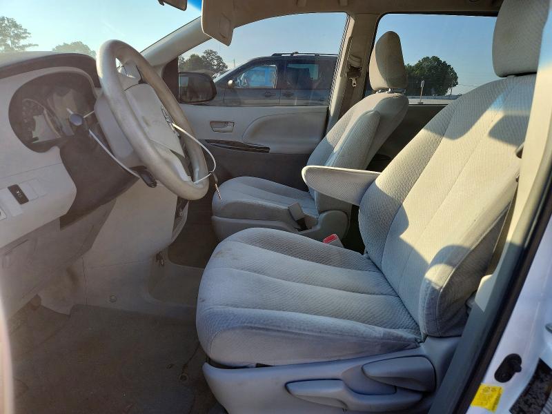 65861506 :رقم المزاد ، 5TDKA3DC0CS013991 vin ، 2012 Toyota Sienna مزاد بيع