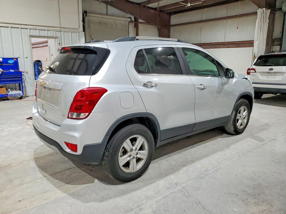 64656256 :رقم المزاد ، KL7CJPSB4JB688105 vin ، 2018 Chevrolet Trax مزاد بيع