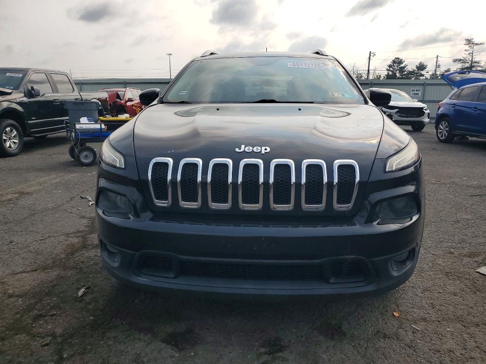 65112726 :رقم المزاد ، 1C4PJMCS6GW147964 vin ، 2016 Jeep Cherokee مزاد بيع