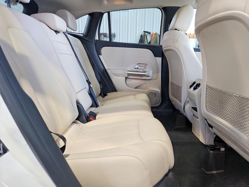 66244216 :رقم المزاد ، W1N4N4GB2MJ137600 vin ، 2021 Mercedes-benz Gla مزاد بيع