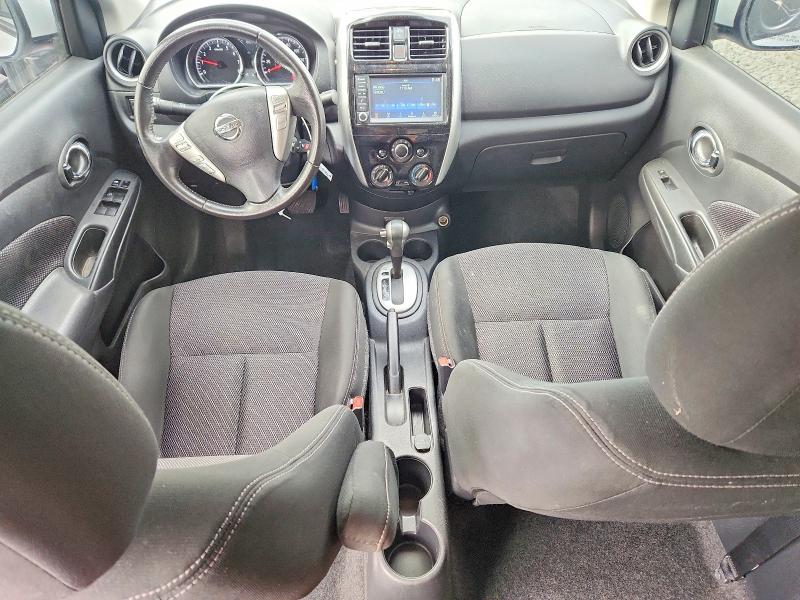 64288406 :رقم المزاد ، 3N1CN7AP0JL883754 vin ، 2018 Nissan Versa مزاد بيع