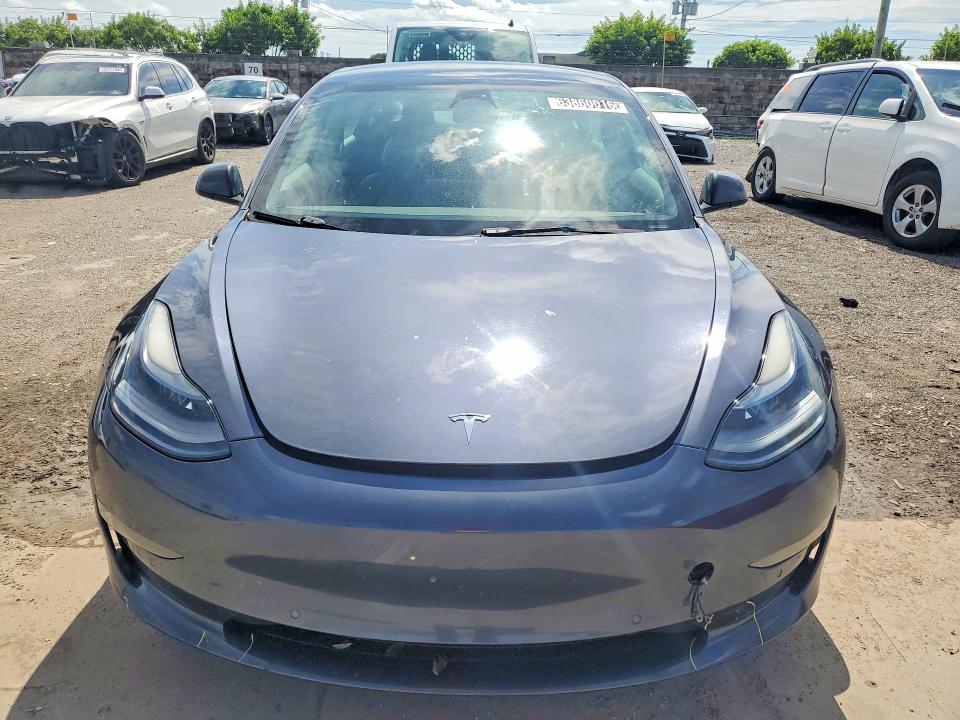 2022 Tesla Model 3 მანქანა იყიდება აუქციონზე, vin: 5YJ3E1EA0NF370668, აუქციონის ნომერი: 63860016