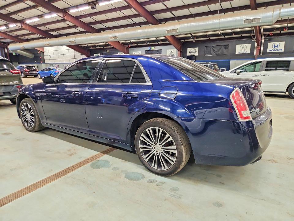 Продажа на аукционе авто 2014 Chrysler 300, vin: 2C3CCAGG8EH120360, номер лота: 66927776