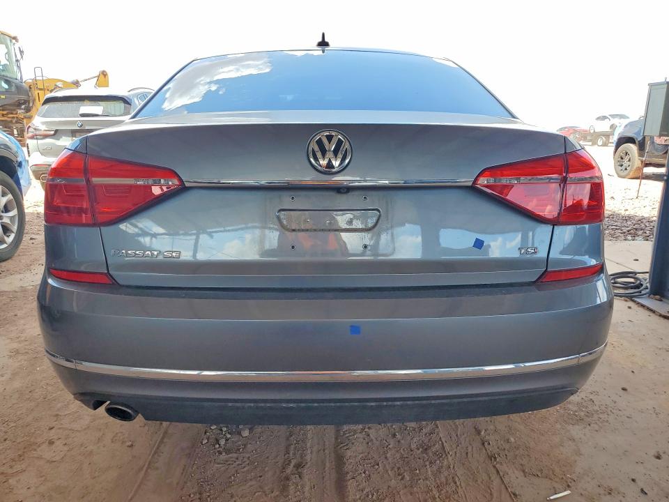 64835766 :رقم المزاد ، 1VWBT7A33GC045277 vin ، 2016 Volkswagen Passat مزاد بيع