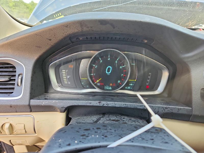 63774136 :رقم المزاد ، YV1612FH4E1285829 vin ، 2014 Volvo S60 مزاد بيع