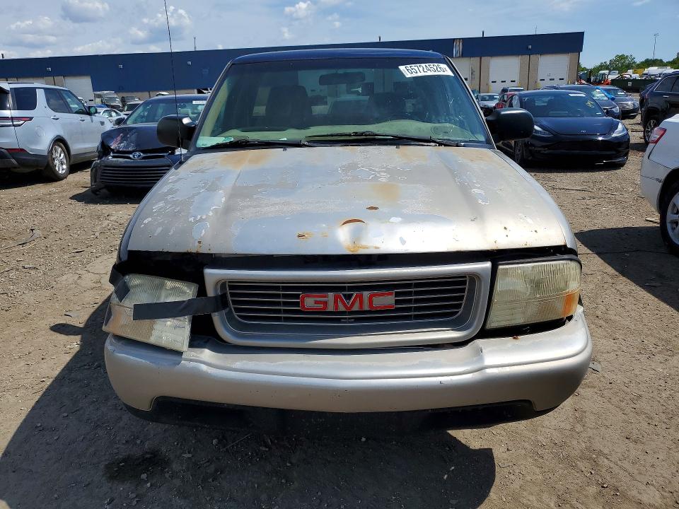 65724526 :رقم المزاد ، 1GCCS195428146952 vin ، 2002 Chevrolet S Truck مزاد بيع