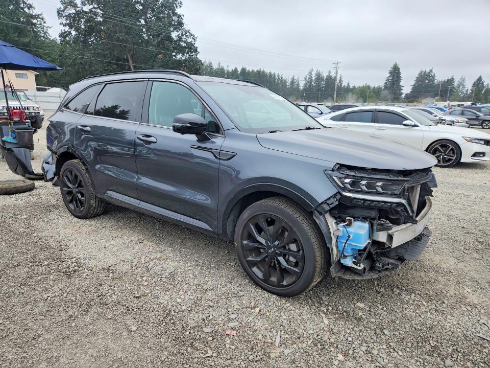 64144696 :رقم المزاد ، 5XYRK4LF0MG043942 vin ، 2021 Kia Sorento مزاد بيع