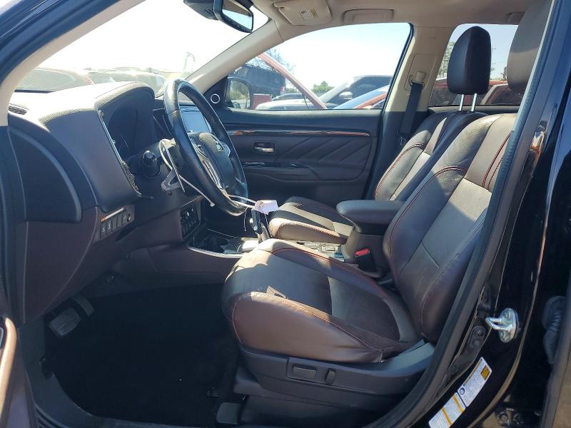 63883146 :رقم المزاد ، JA4J24A55JZ028514 vin ، 2018 Mitsubishi Outlander مزاد بيع