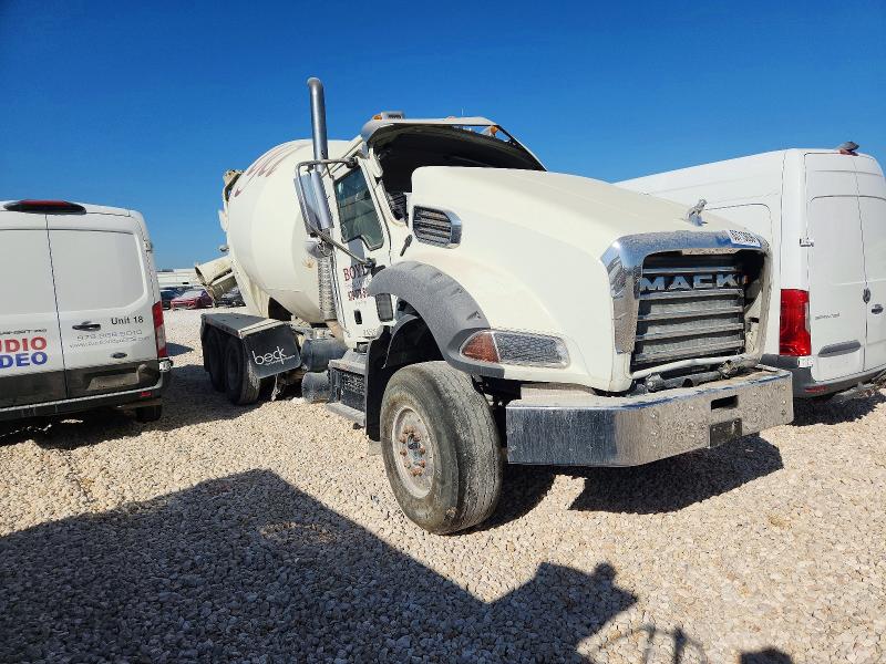 Продаж на аукціоні авто 2025 Mack Unknown, vin: 1M2GR2GC7SM047145, номер лоту: 63713636