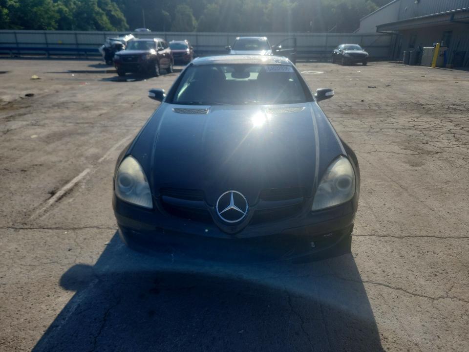 64032036 :رقم المزاد ، WDBWK54F26F120516 vin ، 2006 Mercedes-benz Slk مزاد بيع