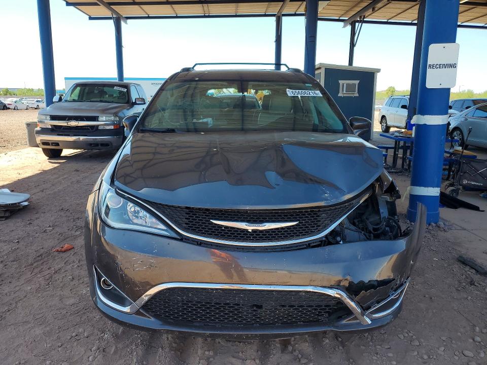 65606216 :رقم المزاد ، 2C4RC1BG1JR157963 vin ، 2018 Chrysler Pacifica مزاد بيع