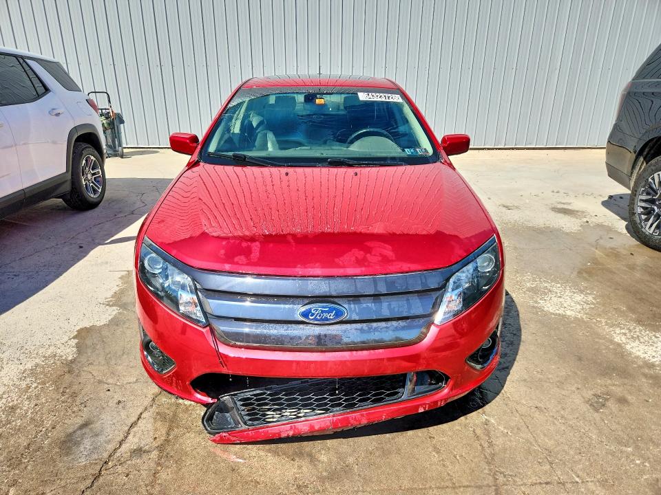64323726 :رقم المزاد ، 3FAHP0DC1CR267385 vin ، 2012 Ford Fusion مزاد بيع