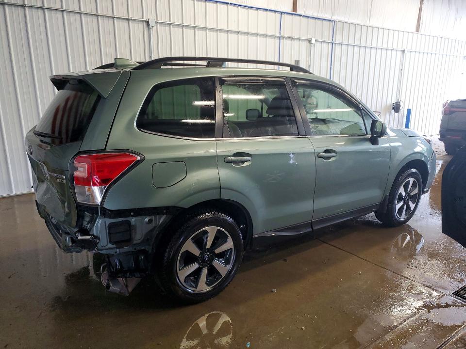 2017 Subaru Forester მანქანა იყიდება აუქციონზე, vin: JF2SJAJC3HH401674, აუქციონის ნომერი: 61452536