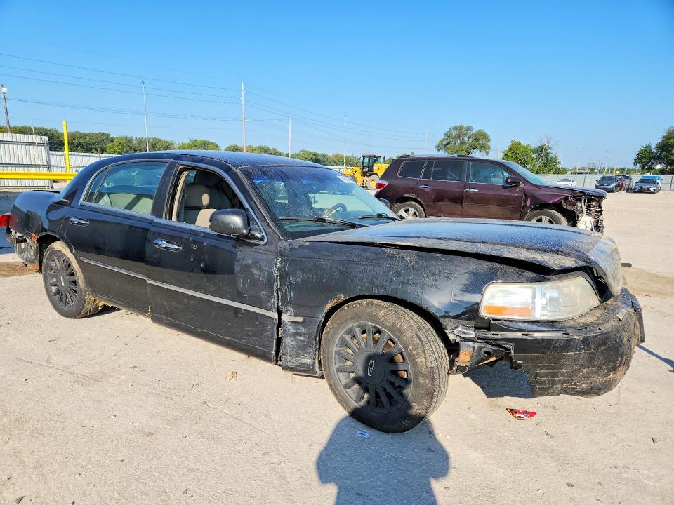 Auction sale of the 2003 Lincoln Town Car, vin: 1LNHM81W13Y612265, lot number: 66650006