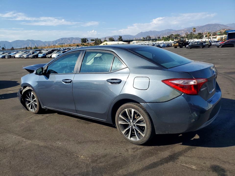 64942066 :رقم المزاد ، 2T1BURHE8HC761832 vin ، 2017 Toyota Corolla مزاد بيع