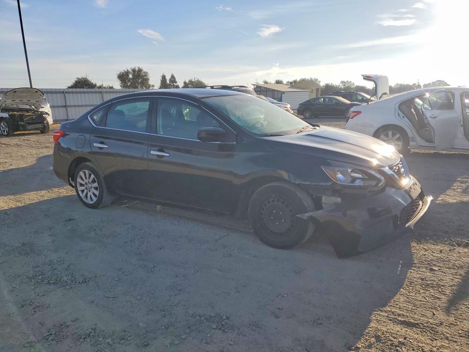 65711006 :رقم المزاد ، 3N1AB7AP2JY312057 vin ، 2018 Nissan Sentra مزاد بيع