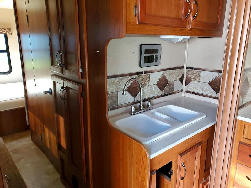 66779316 :رقم المزاد ، 1FDXE4FS9GDC27766 vin ، 2016 Jayco Redhawk مزاد بيع