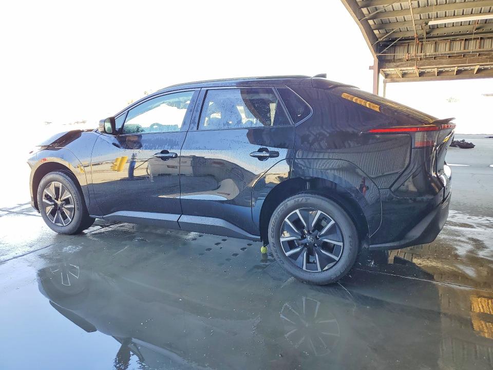 Продаж на аукціоні авто 2026 Toyota Bz, vin: JTMBCAEBXTJ013370, номер лоту: 64045896