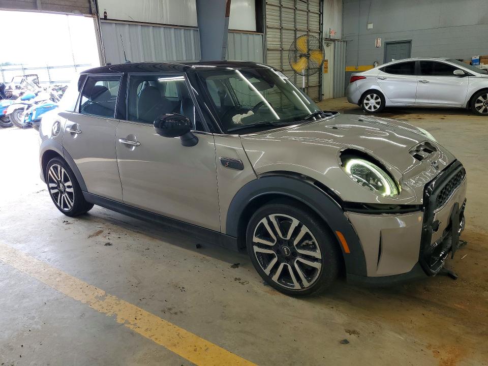 Продаж на аукціоні авто 2022 Mini Cooper, vin: WMW53DK09N2P89288, номер лоту: 64890776