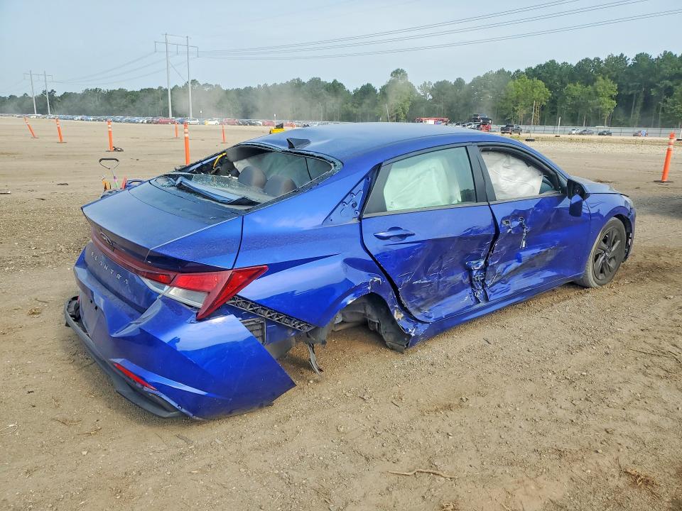 63812176 :رقم المزاد ، 5NPLM4AG8PH118430 vin ، 2023 Hyundai Elantra مزاد بيع