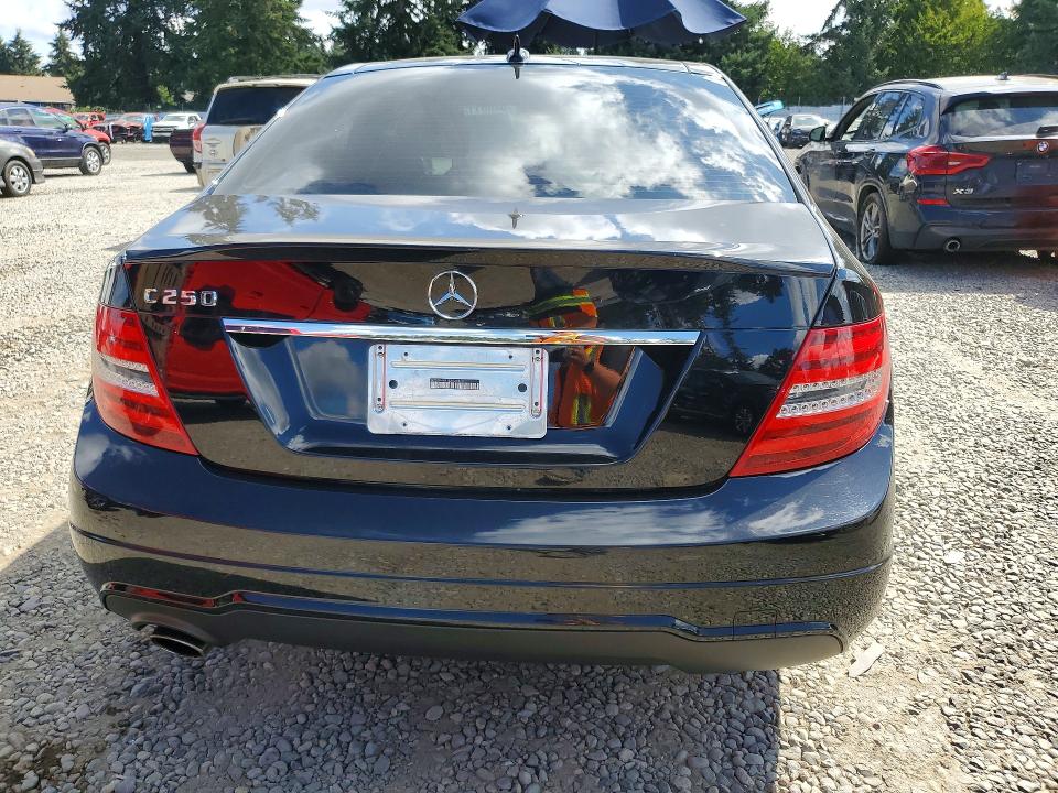 2014 Mercedes-benz C მანქანა იყიდება აუქციონზე, vin: WDDGF4HB1EA939448, აუქციონის ნომერი: 64661156
