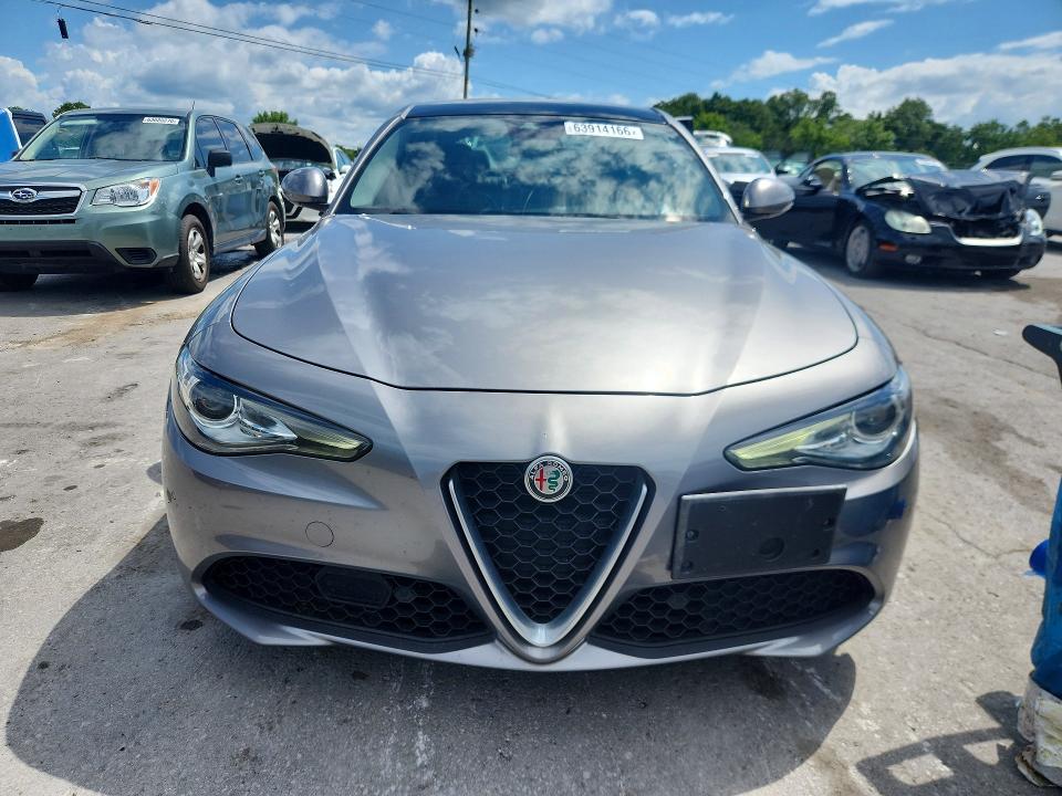 Aukcja sprzedaży 2018 Alfa Romeo Giulia, vin: ZARFAEEN3J7575832, numer aukcji: 63914166