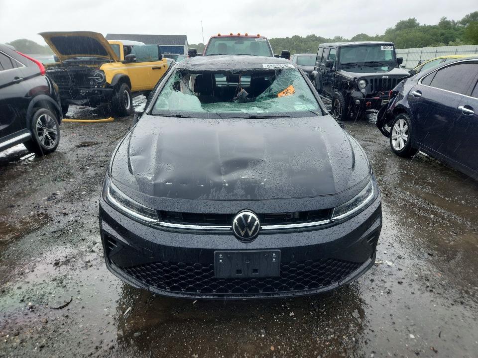 63683186 :رقم المزاد ، 3VWBX7BU1SM077566 vin ، 2025 Volkswagen Jetta مزاد بيع