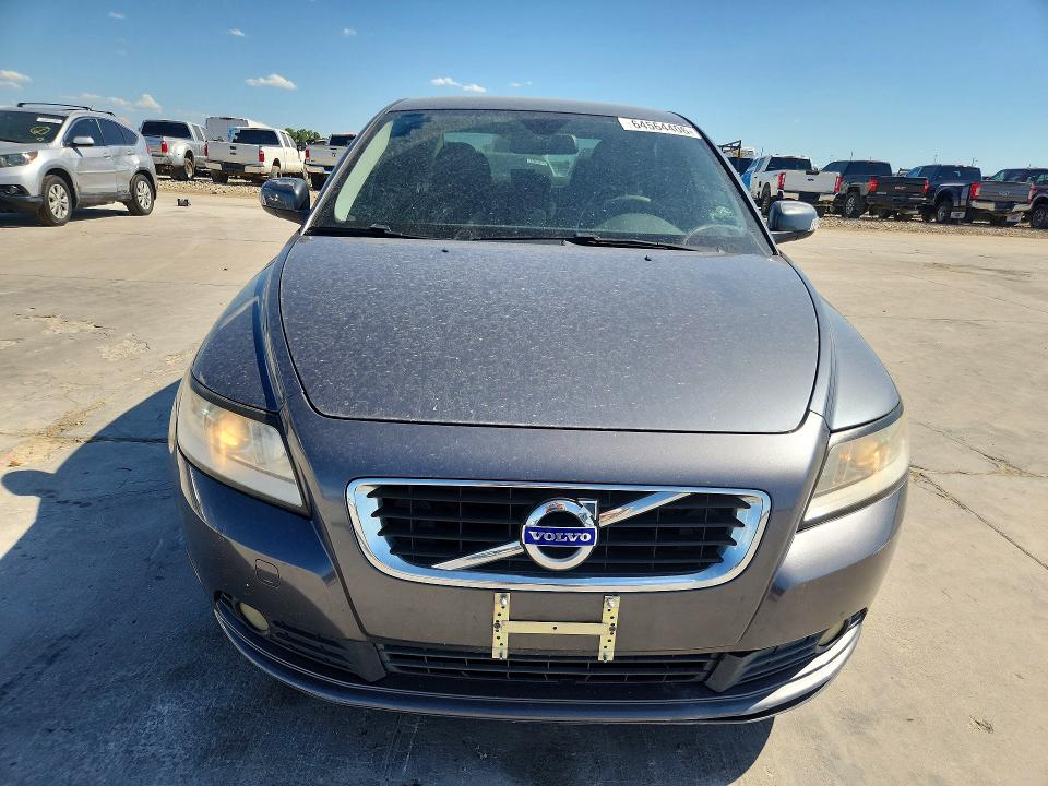 64564406 :رقم المزاد ، YV1672MS1B2549916 vin ، 2011 Volvo S40 مزاد بيع